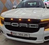 Mặt ca lăng có led chữ Ford Ranger & Everest năm 2023-2025